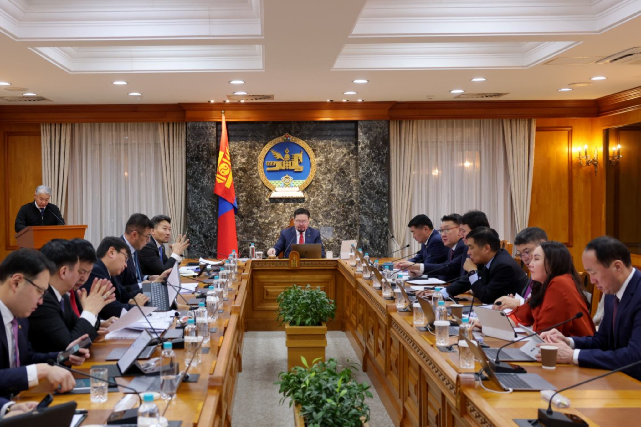 Засгийн газраас бэлэн мөнгө тараах ямар ч шийдвэр гараагүй гэв